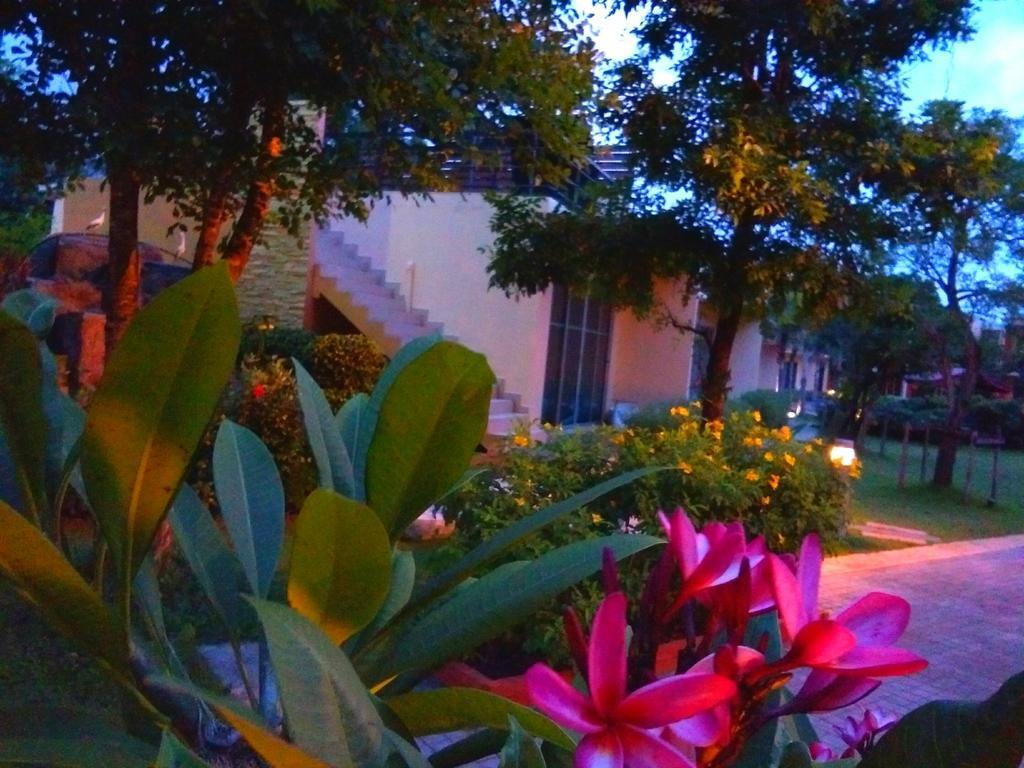 Proud Garden Aparthotel Bang Bo Exterior foto